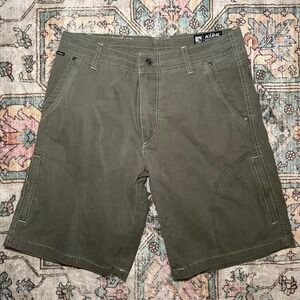Kühl Cargo Shorts (32)